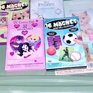 5x Boxes Of Valentine Cards DC Girls, Frozen, Pets, Magnets - Poster Sticker Etc
